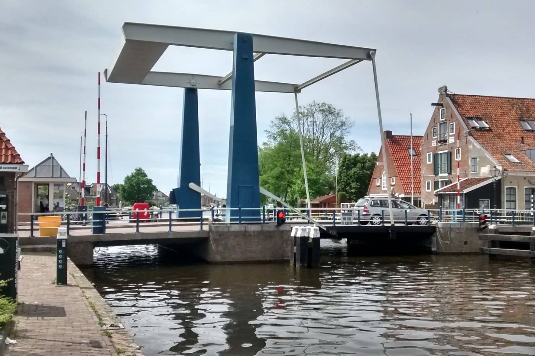 Bruggen en sluis - Flevobrug Lemmer